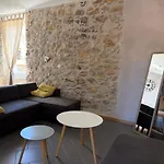 Le Chemin Des Pouzes Apartamento