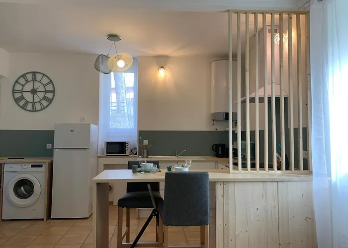 Apartment Le Chemin Des Pouzes *